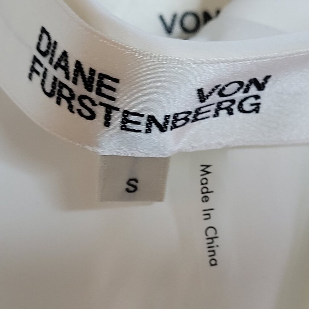 White Evangelia White Wrap Dress by Diane Von Furstenberg - Picture 11 of 15